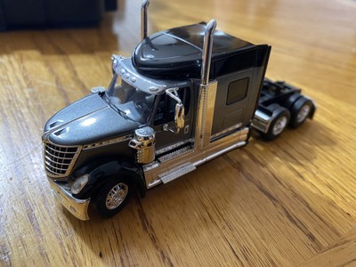 slammin eagle curotto can toy