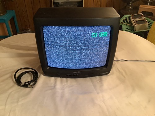 ORION ビデオ付 14型テレビ　2002年製 ORION 14型テレビデオ14VR6R - メルカリ