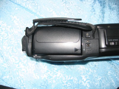 Complete Hitachi integrated vhs camera and video vm-cia with case