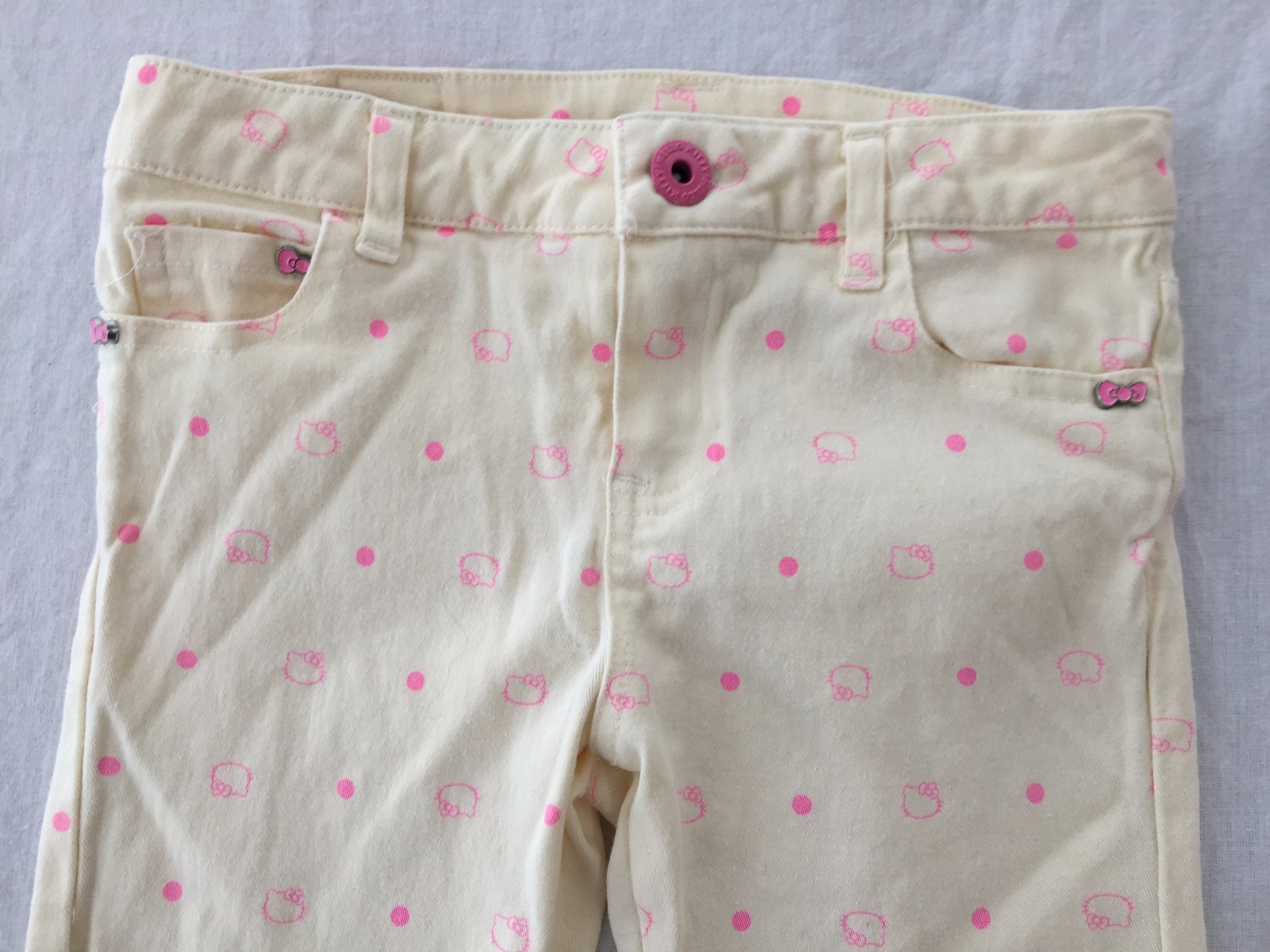 Hello Kitty by Sanrio Stretch Jeans Pants Vanilla Creme w/Pink Girls Size S
