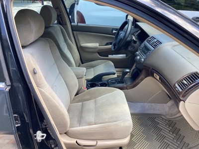 image 4 of interior
