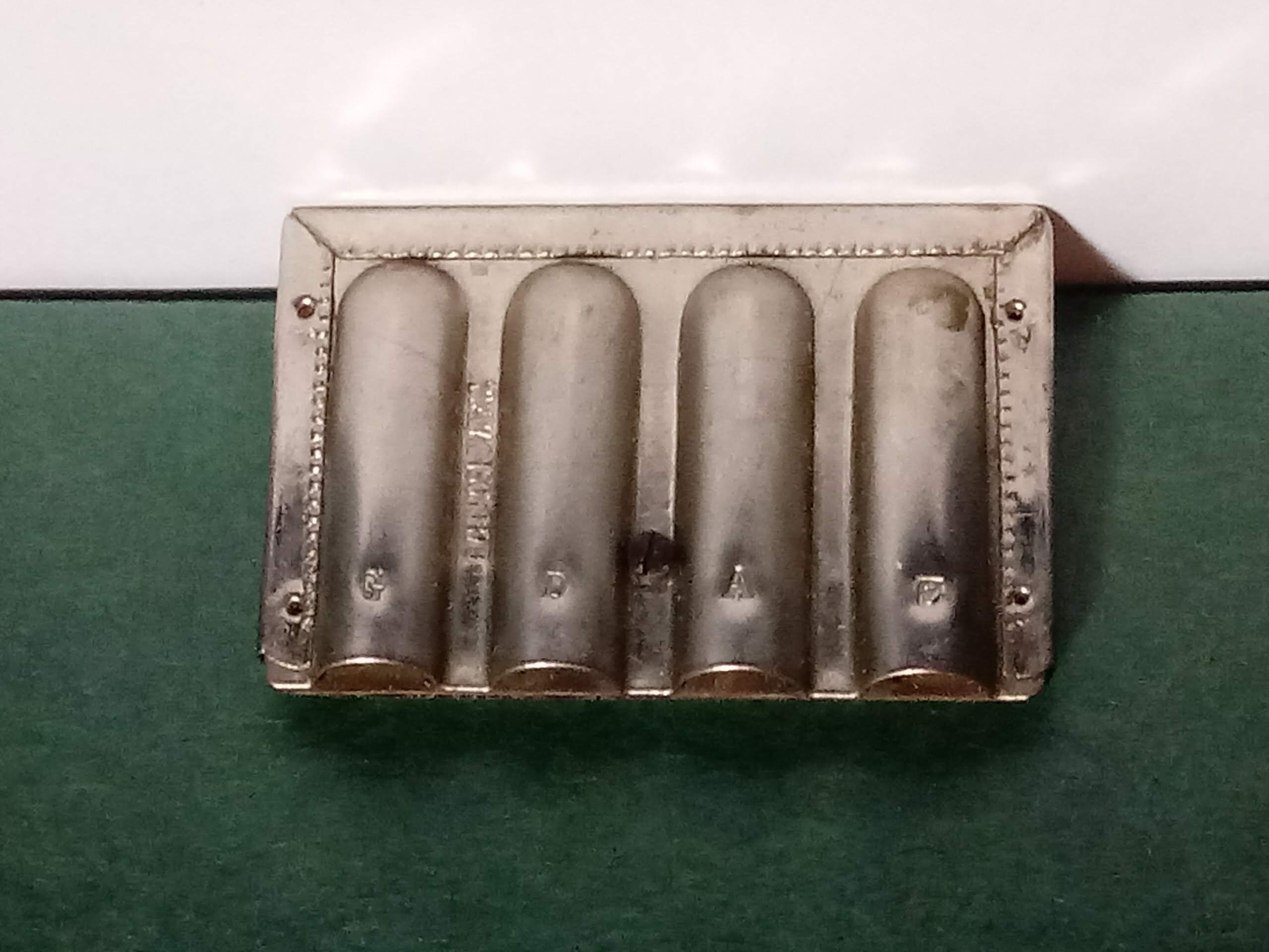 VINTAGE VIOLIN TUNER TUNING PIPE MADE IN CZECHOSLOVAKIA