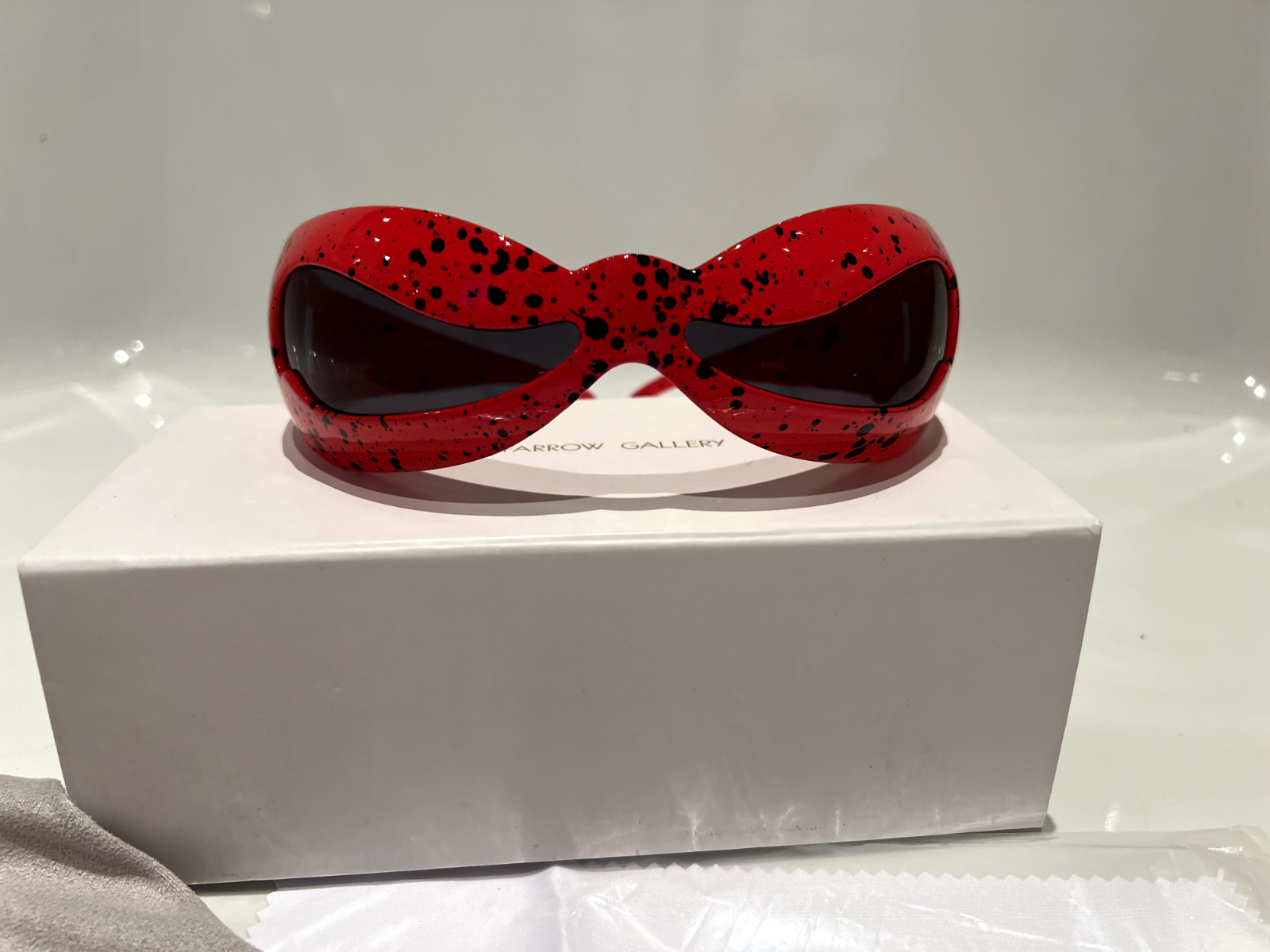 Pre-owned Linda Farrow Jeremy Scott Superhero Red Wave Mask Nuwave Sunglasses