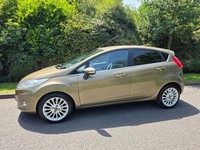 FORD FIESTA 1.4 TITANIUM - AUTOMATIC - 5DOOR **LOW MILES**