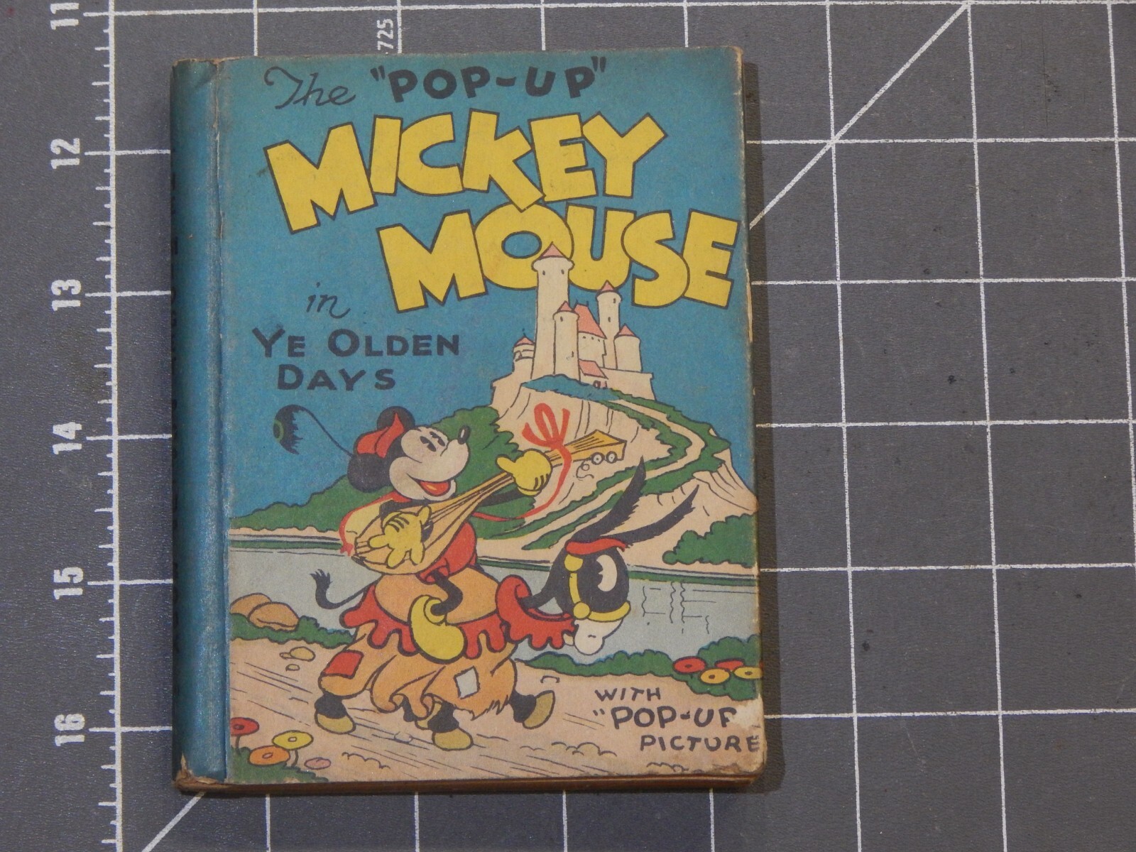 希少 MICKEY'S POP-UP BOOK OF Walt Disney's MICKEY'S CIRCUS ADVENTURE Mini Pop-Up Book