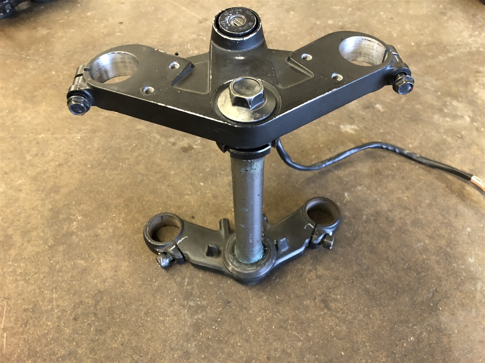 Chesty - Rin Kawasaki Ninja 250R EX 250 R 08 09 10 11 12 OEM Triple Tree
