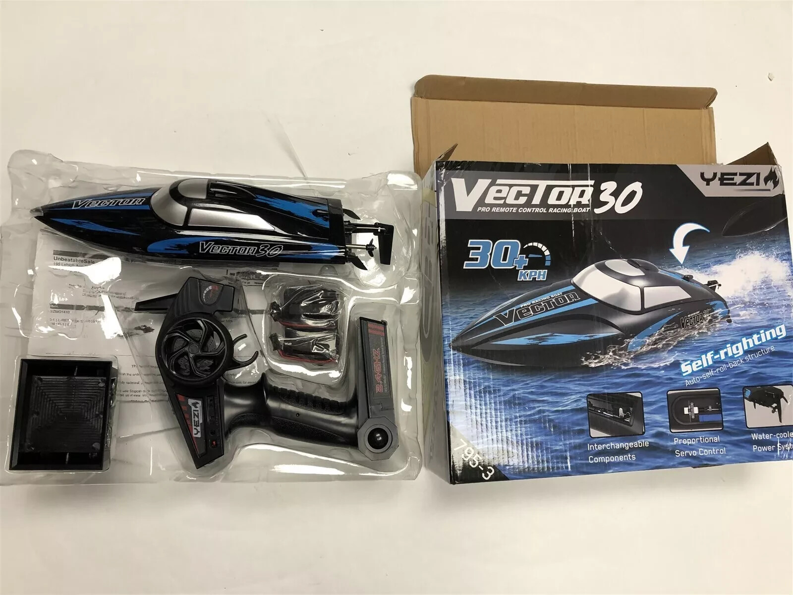 Yezi Vector XS RC Race Boats 2.4 GHz 30+ kph Blue & Black | eBay