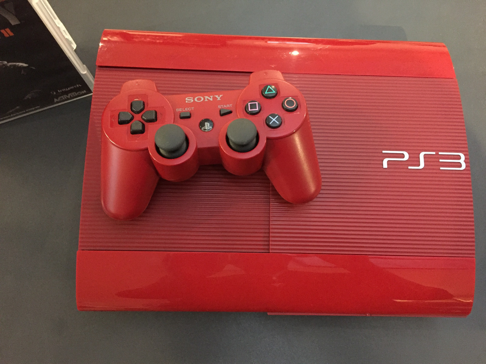 Image CONSOLE SONY PS3 ULTRA SLIM 500GO ROUGE RED + CALL OF DUTY BLACK OPS 2 Image CONSOLE SONY PS3 ULTRA SLIM 500GO ROUGE RED + CALL OF DUTY BLACK OPS 2