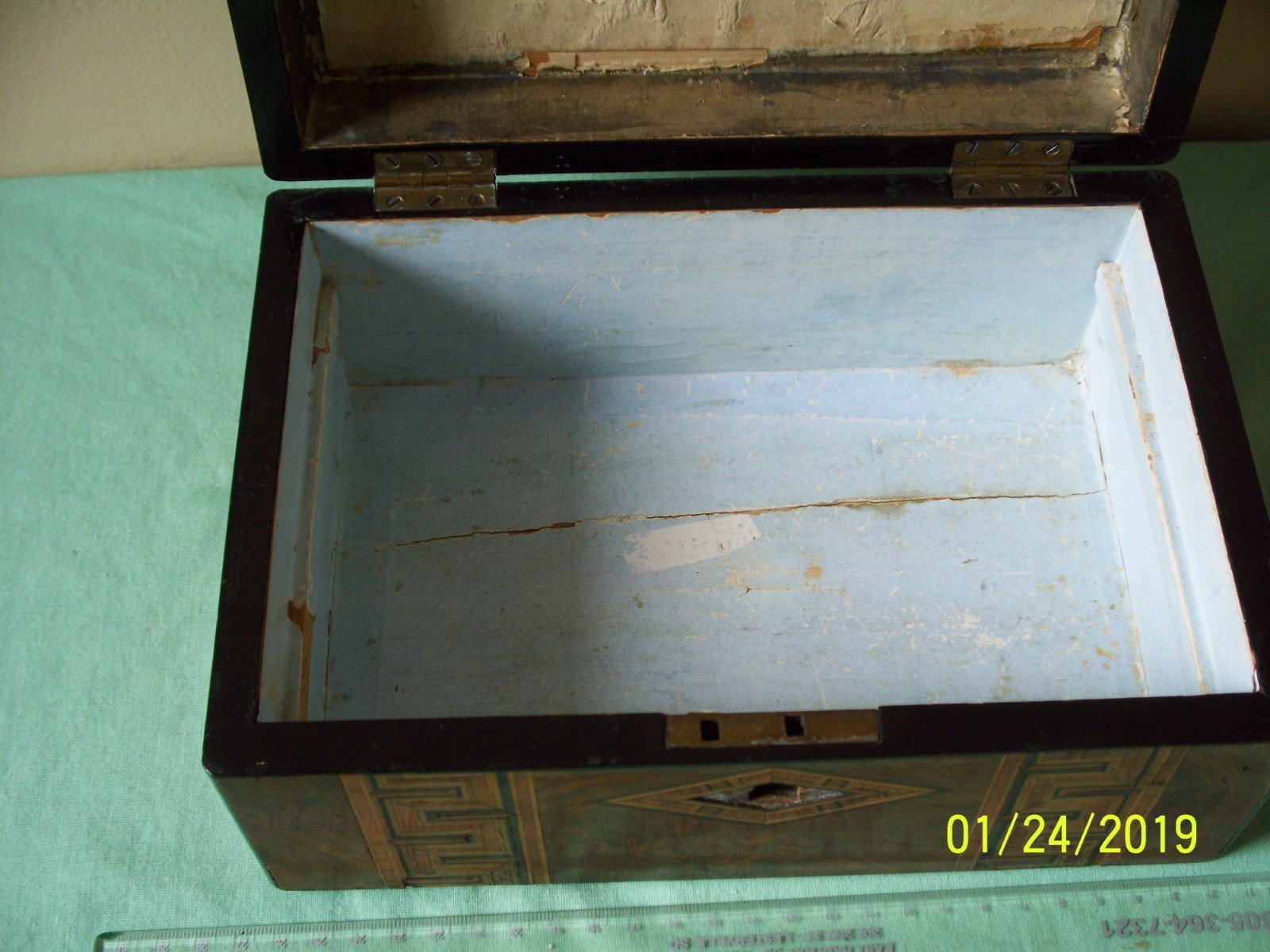 Antique 19th C Victorian Walnut Inlaid Jewelry Trinket Wood Box 10 x 6.5 x 4.5