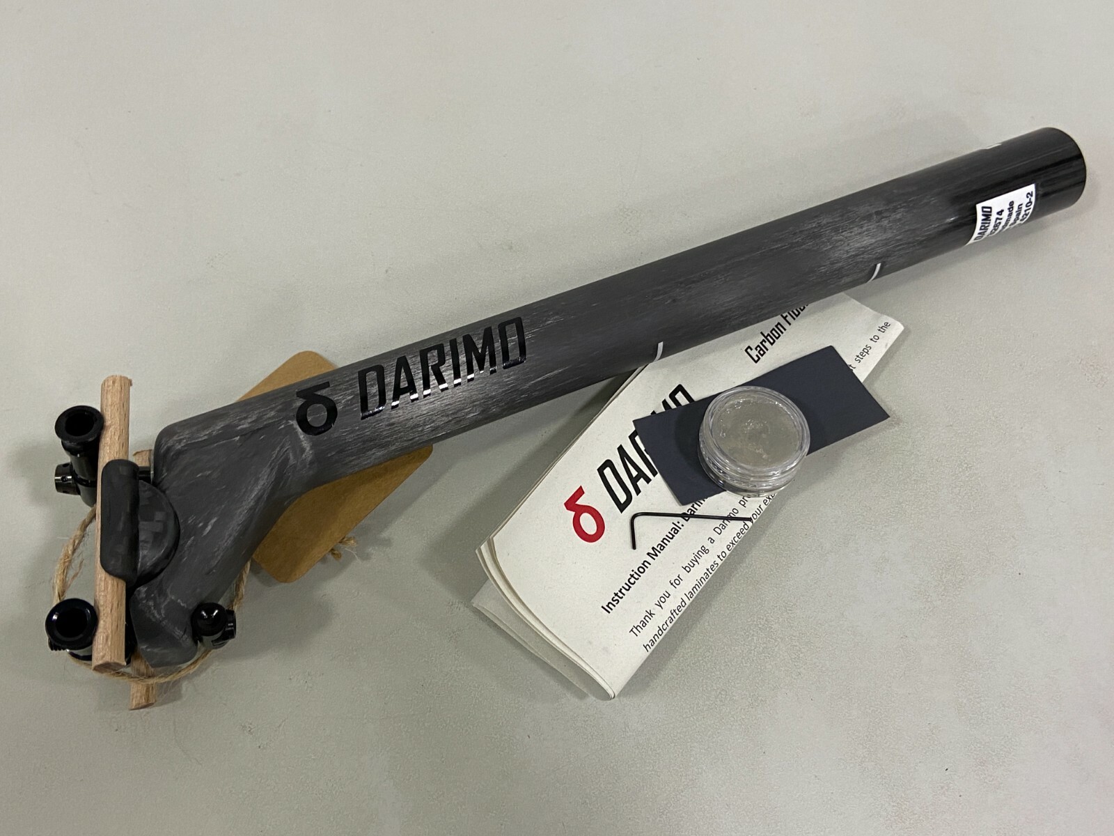 ダリモ  DARIMO T2 シートポスト/φ27.2-250mm 赤 87g ダリモ DARIMO T2 シートポスト/φ27.2-250mm 赤 87g Darimo T2
