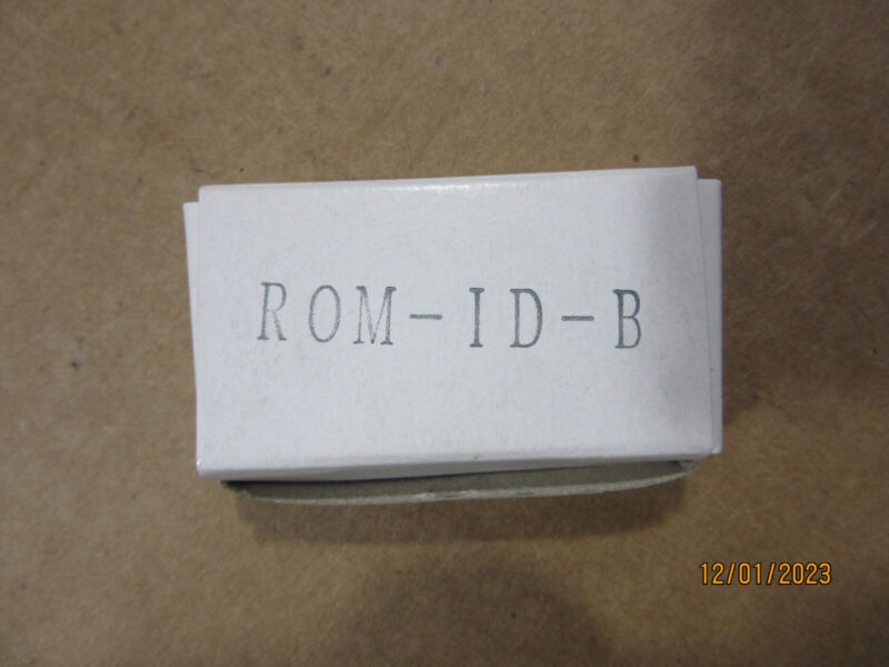 Omron Rom-id-b Rom Memory Chip Nm27c128q150 New!!! In Factory Box