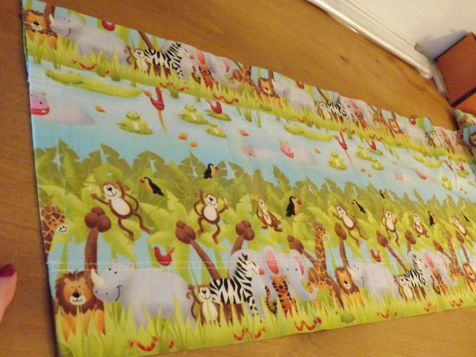 JUNGLE SAFARI CHILDS VALANCE nursery kid's 68Wx13.5