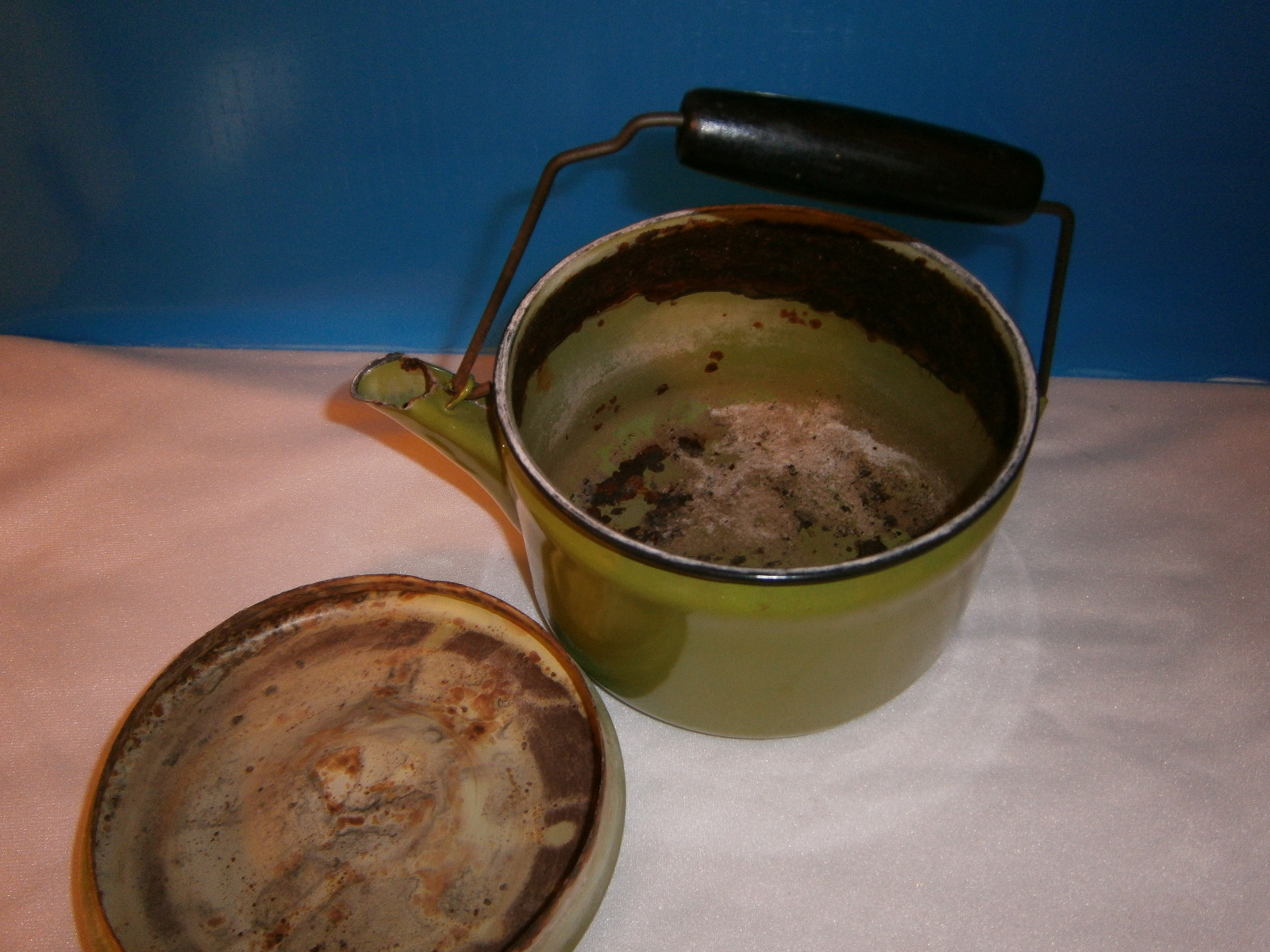 Vintage Avocada Enamel Tea Kettle