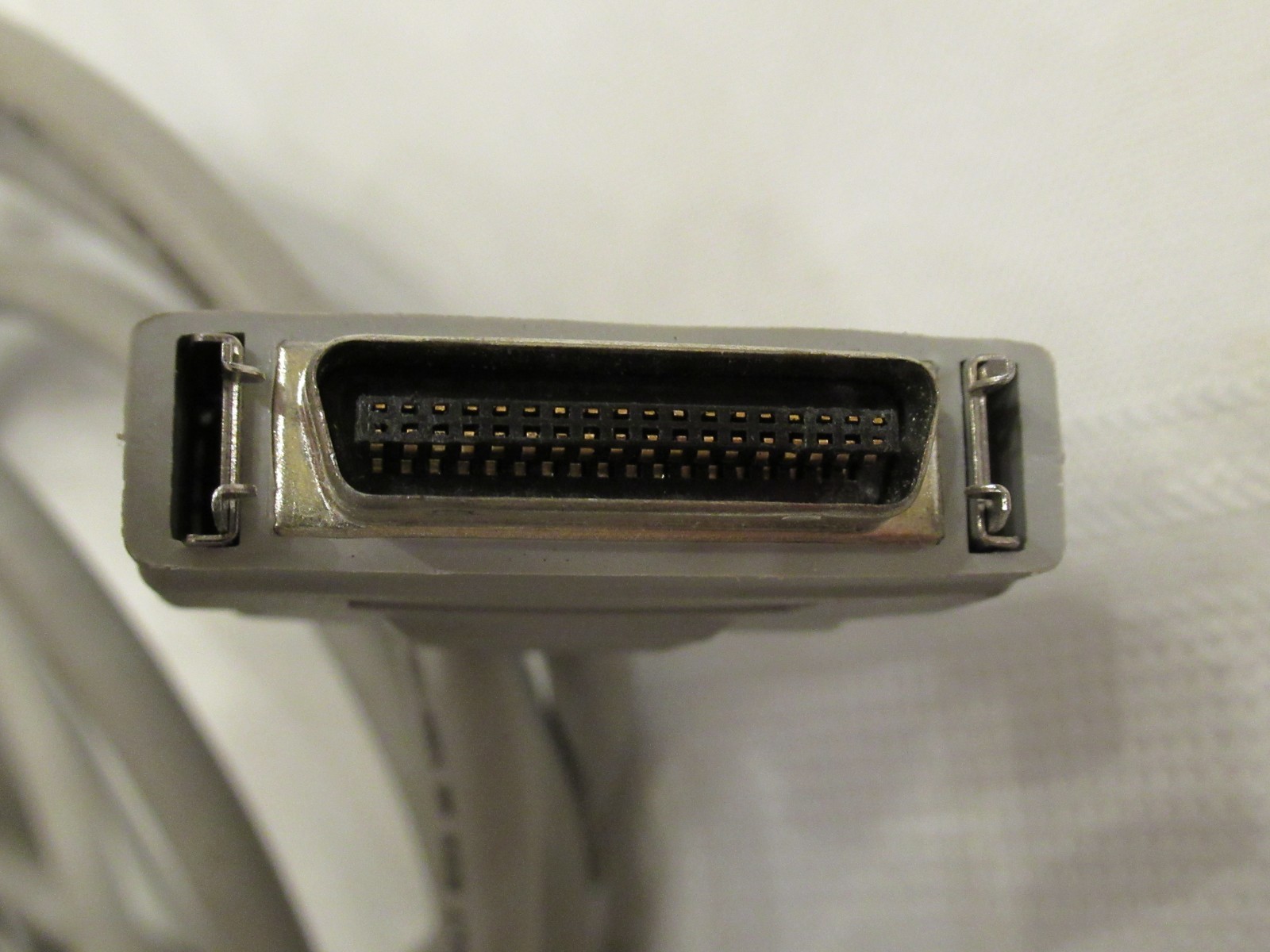 Hewlett Packard 8120-8668 Genuine HP Parallel Interface Printer Cable 6 FT (003)