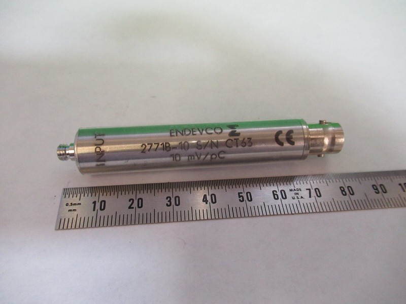 Endevco 2771b-10 Amp Pour AccÃ©LÃ©RomÃ¨Tre Vibration Capteur Comme Sur La Photo