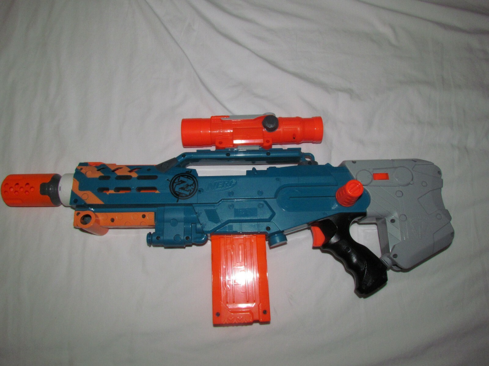 NERF ライフルセット RARE NERF ZOMBIE STRIKE LONGSHOT BLASTER SCOPE CLIP DARTS
