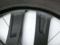Tesla Model S Palladium 21-25 1x Felge Alufelge 5X120 10.5X21Zoll ET45 Tesla Model S Palladium 21-25 30.07.2024... Vorschau 9