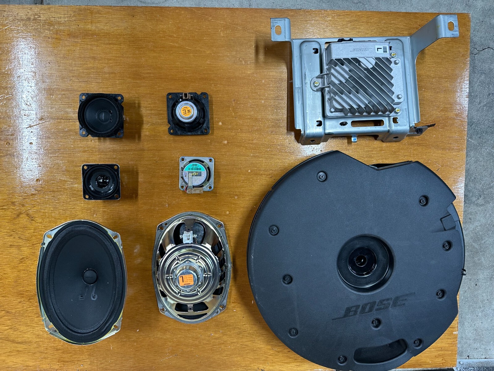 Nissan 2024 z performance model Bose amplifier and speakers