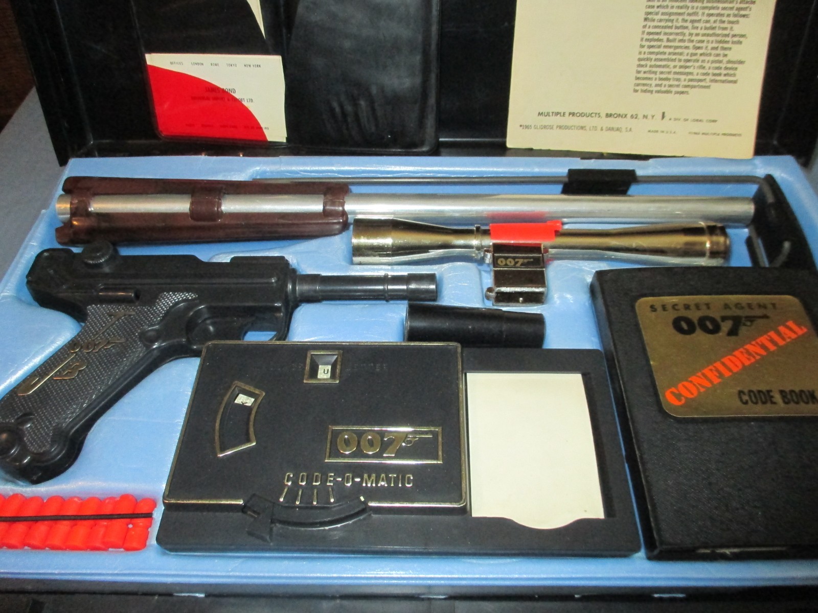 JAMES BOND 1965 Multiple Toymakers 007 ATTACHE CASE - EXCELLENT/ORIGINAL