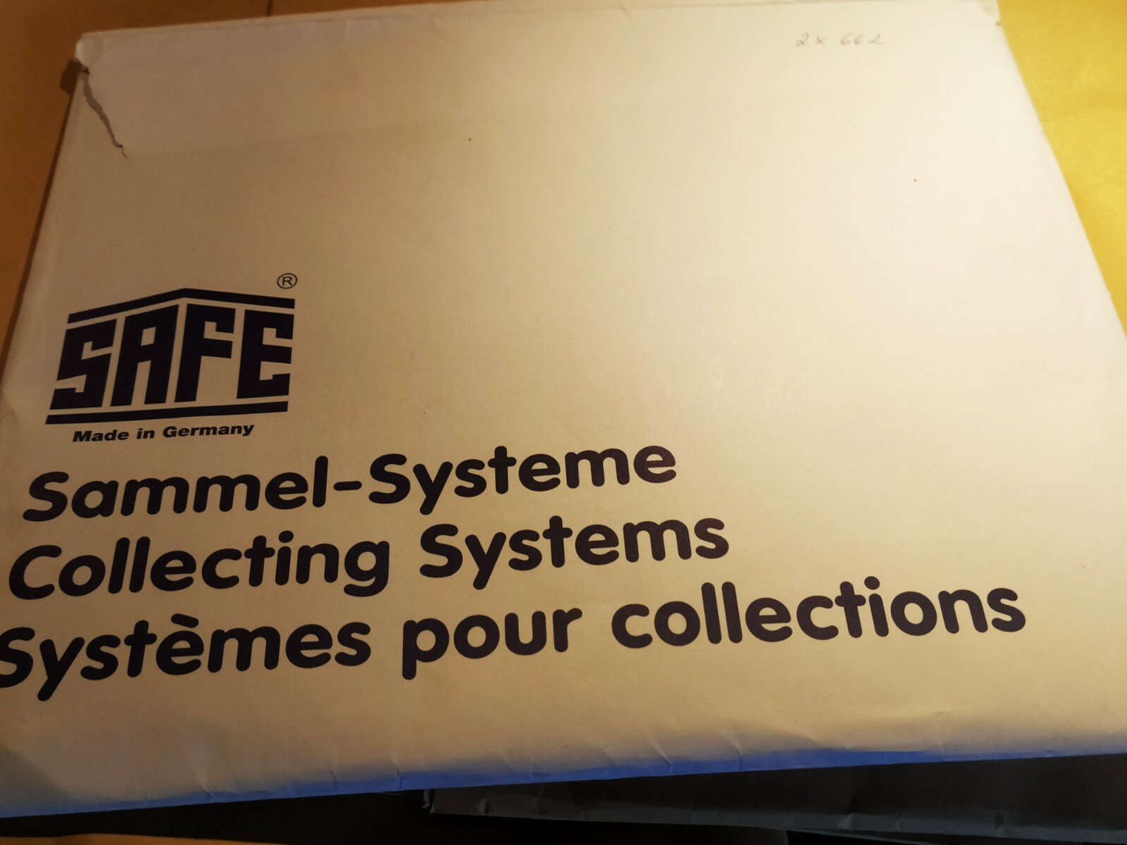 Wühlkarton mit tausenden von Marken/Alben Fundgrube!!!!!