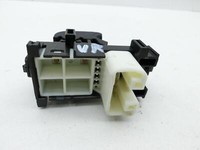 Toyota Yaris XP13 10-14 5T Fensterheberschalter Schalter Rechts Vorne Toyota Yaris XP13 10-14 18.04.2013 gebraucht Vorschau 4