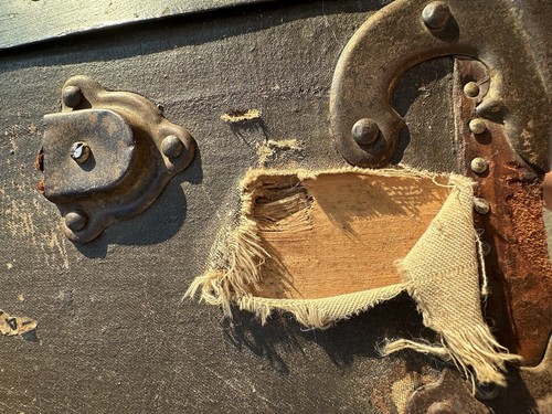 Vintage WOOD STEAMER TRUNK chest coffee table storage box antique wooden decor