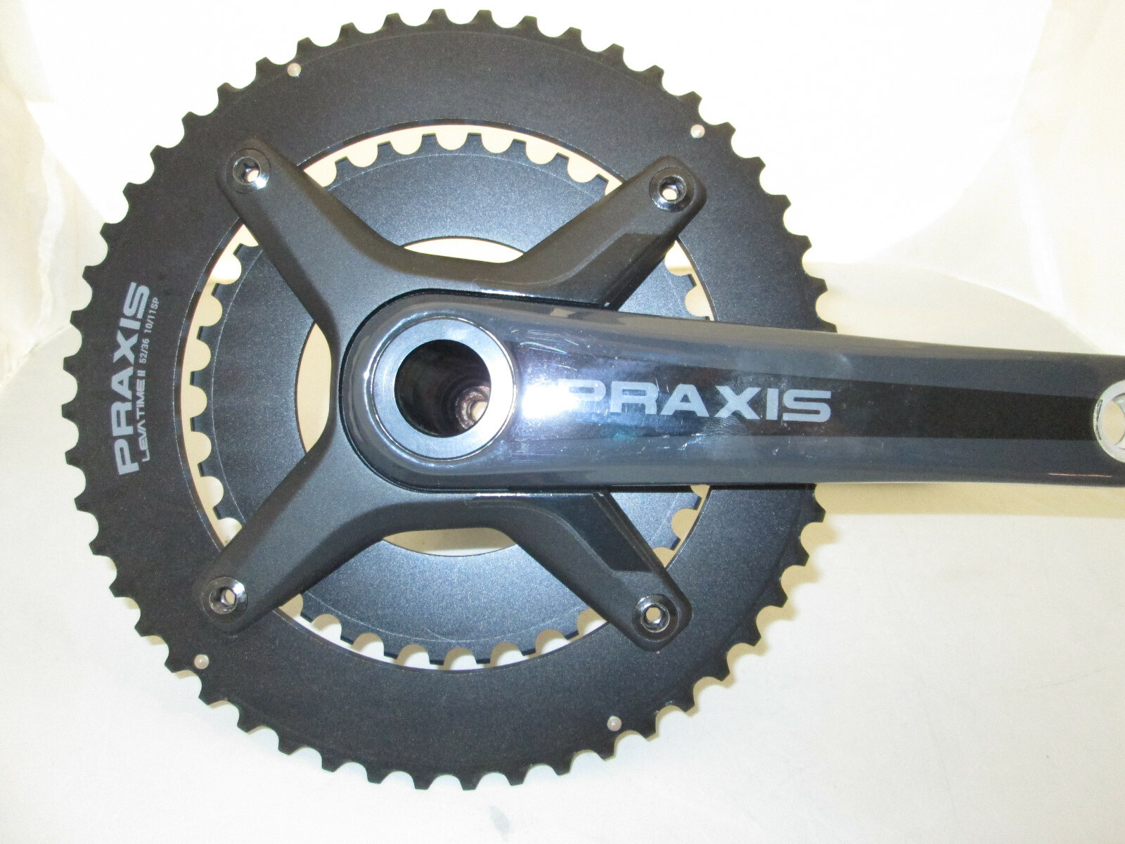 Praxis Zayante Crank Set Carbon w/ M30 Road Cross Tri 170mm Praxis Zayante Crank Set Carbon w/ M30 Road Cross Tri 170mm