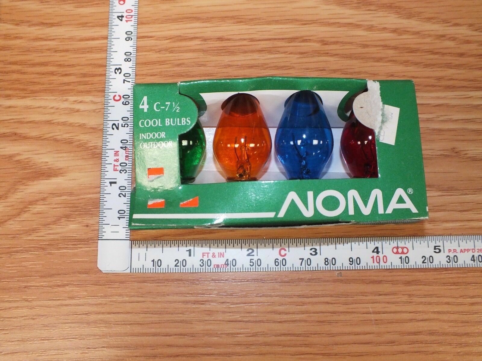 Genuine Vintage Noma C-7 1/2 Indoor/Outdoor Multi Color Cool Bulbs (4) in Box