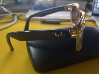 Foto dell'oggetto di un acquirente verificato