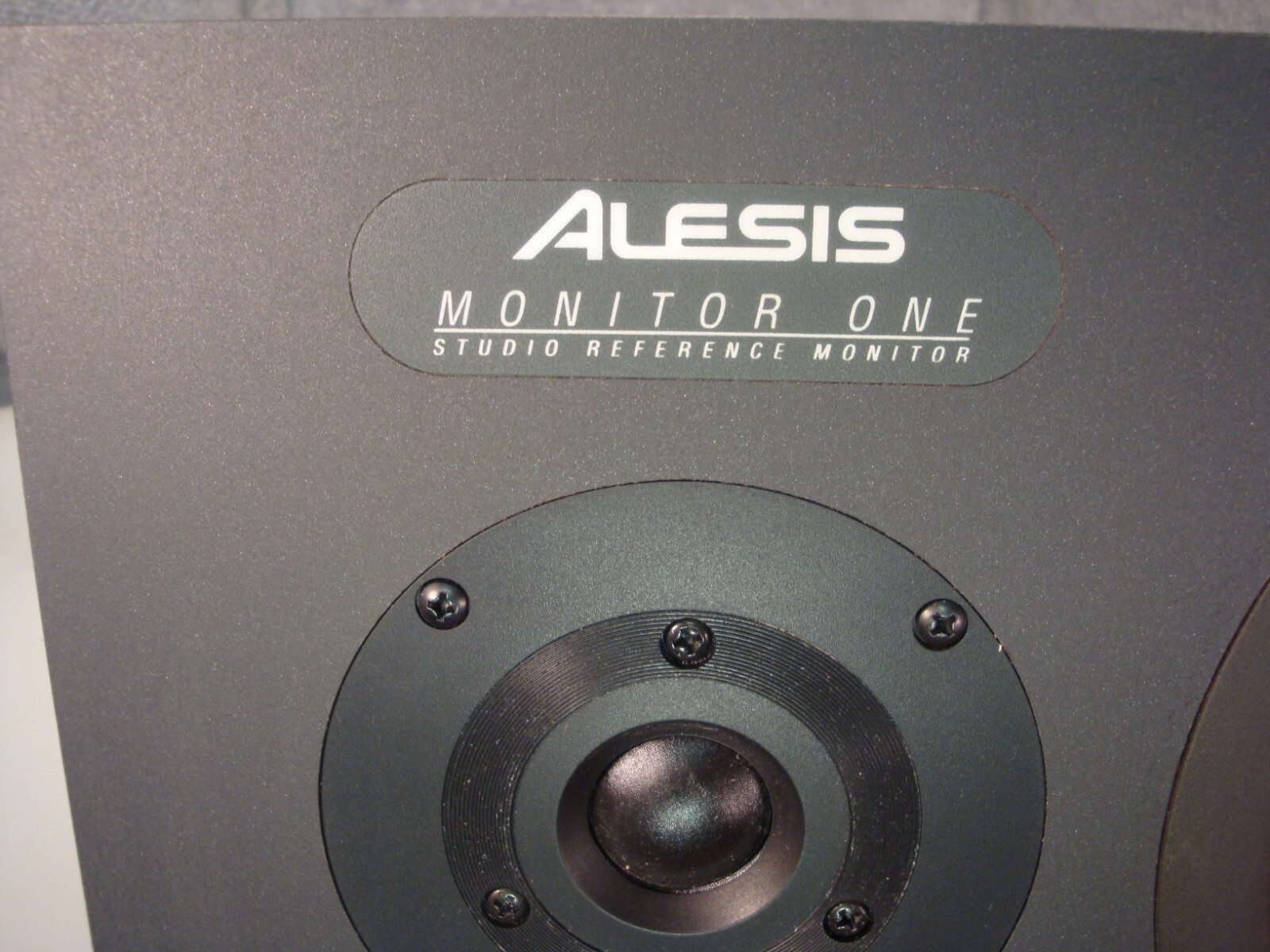 Alesis Monitor One Studio Monitor 2-Way Speaker Pair