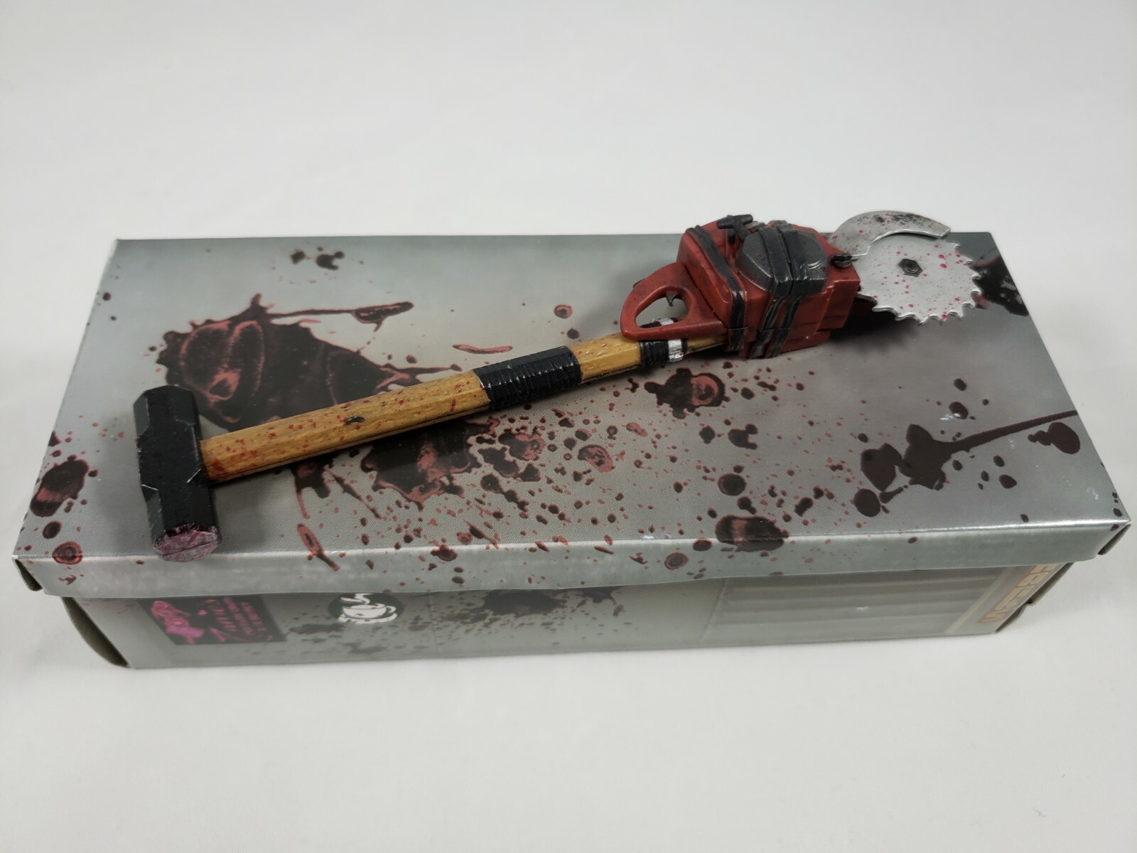 Loot Crate Exclusive Dead Rising 3 SLEDGEHAMMER CHAINSAW PEN