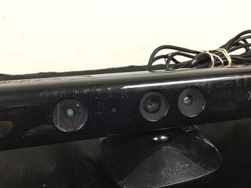 XBOX 360 Kinect Sensor Model 1414 FOR PARTS NOT WORKING