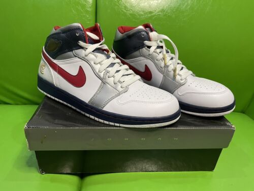 Size 10 Nike Air Jordan 1 Retro Olympic USA 2008 BRAND NEW Size 10 Nike Air Jordan 1 Retro Olympic USA 2008 BRAND NEW