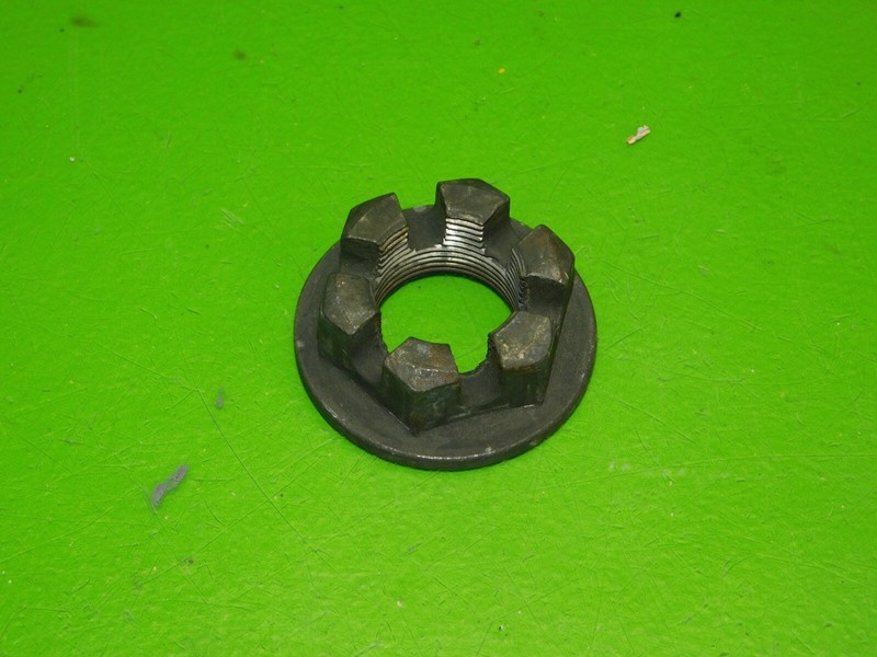 Porsche 944 OEM drive shaft axle nut left OR right ONE