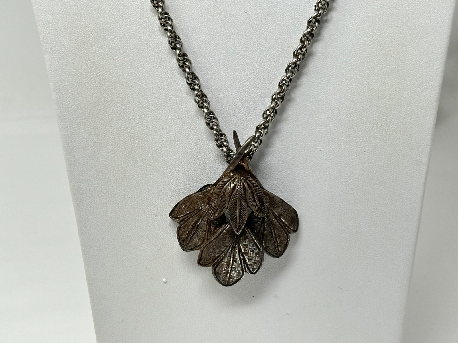 Vintage Silvertone Signed TORTOLANI Layered Leaf Pendant 24