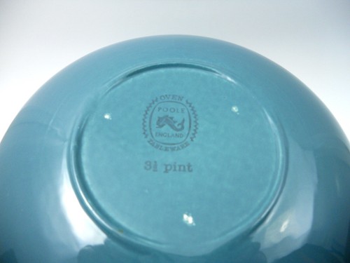 Poole England Pottery Teal 3 1/2 Pint Mushroom Canister Casserole Bean Pot 1960s