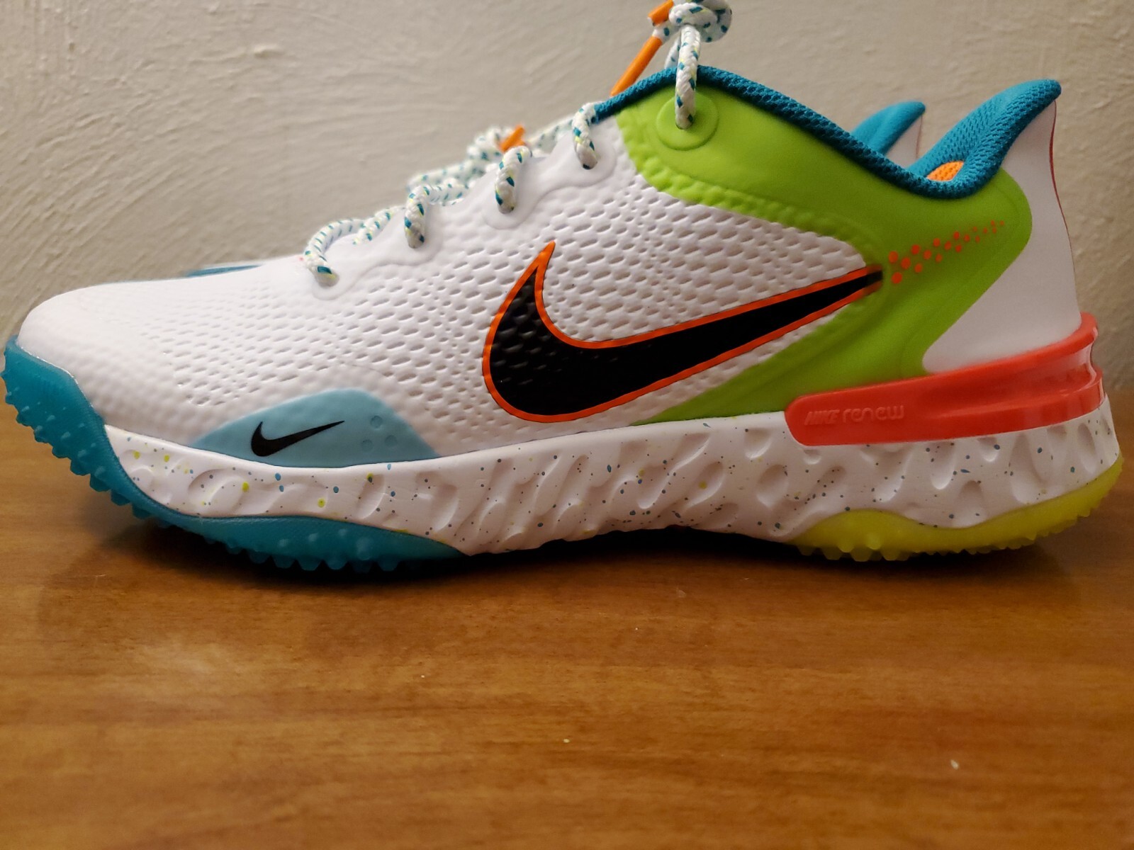 mens nike shoes 9.5