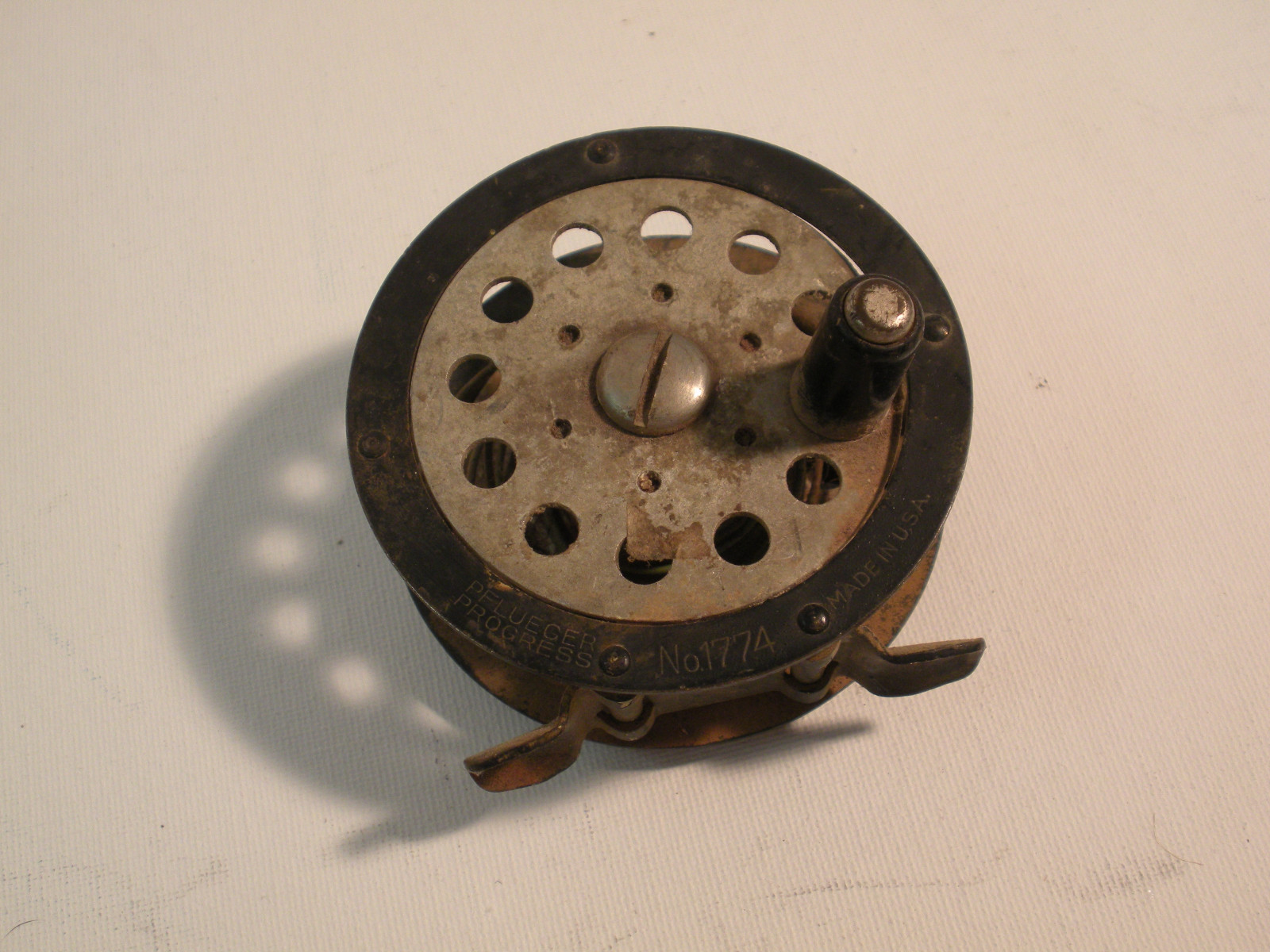 VINTAGE PFLUEGER PROGRESS No.1774 FLY REEL USA
