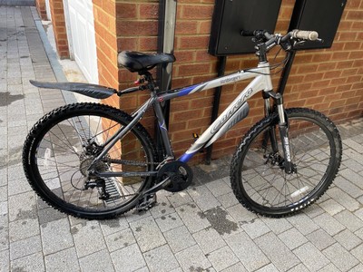 Carrera Kraken Mountain Bike 18 Inch with disc brakes and front suspension