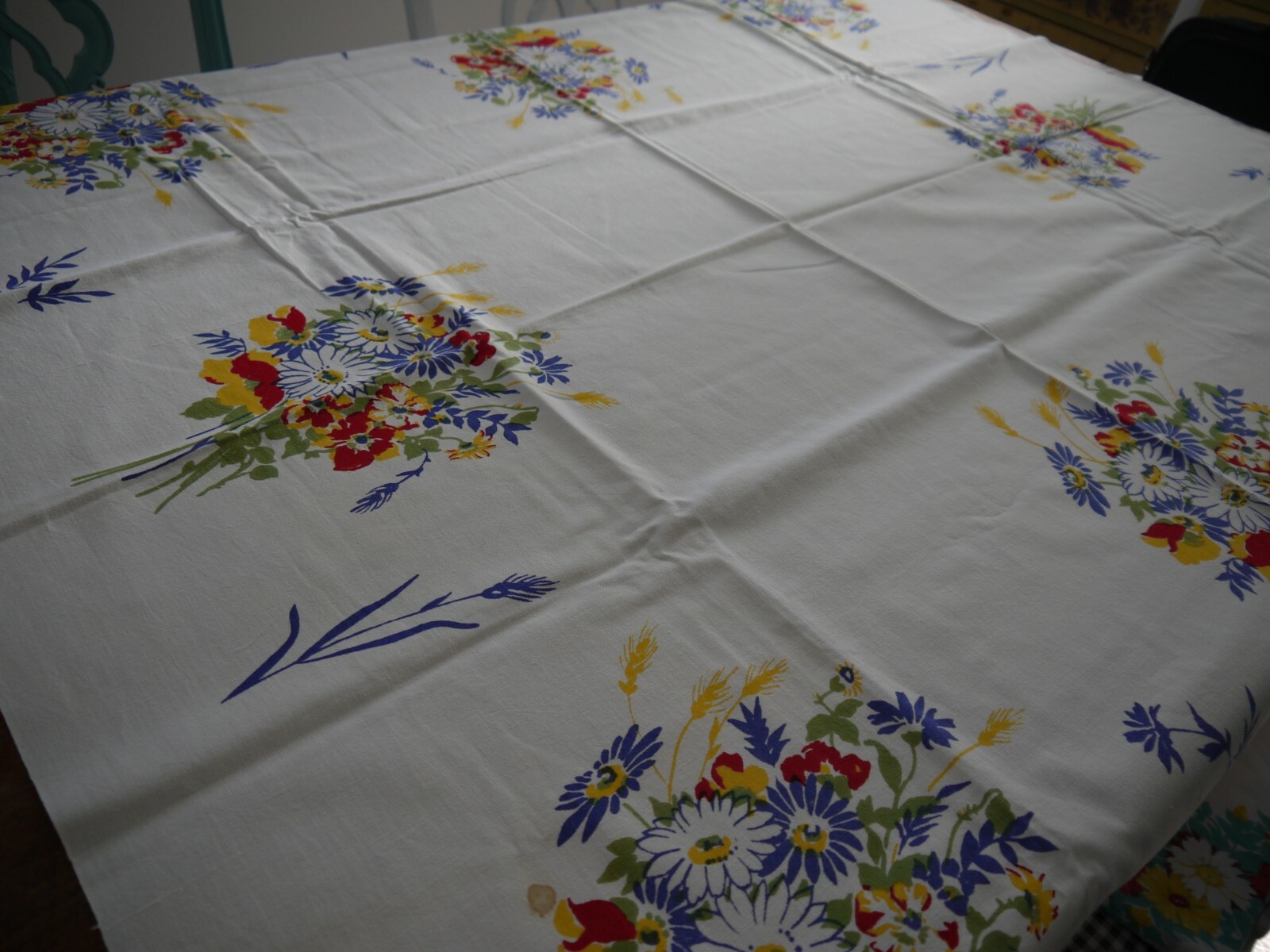 Vintage Heavy Cotton Wilendur? Print Tablecloth Wildflowers Bright BEAUTIFUL