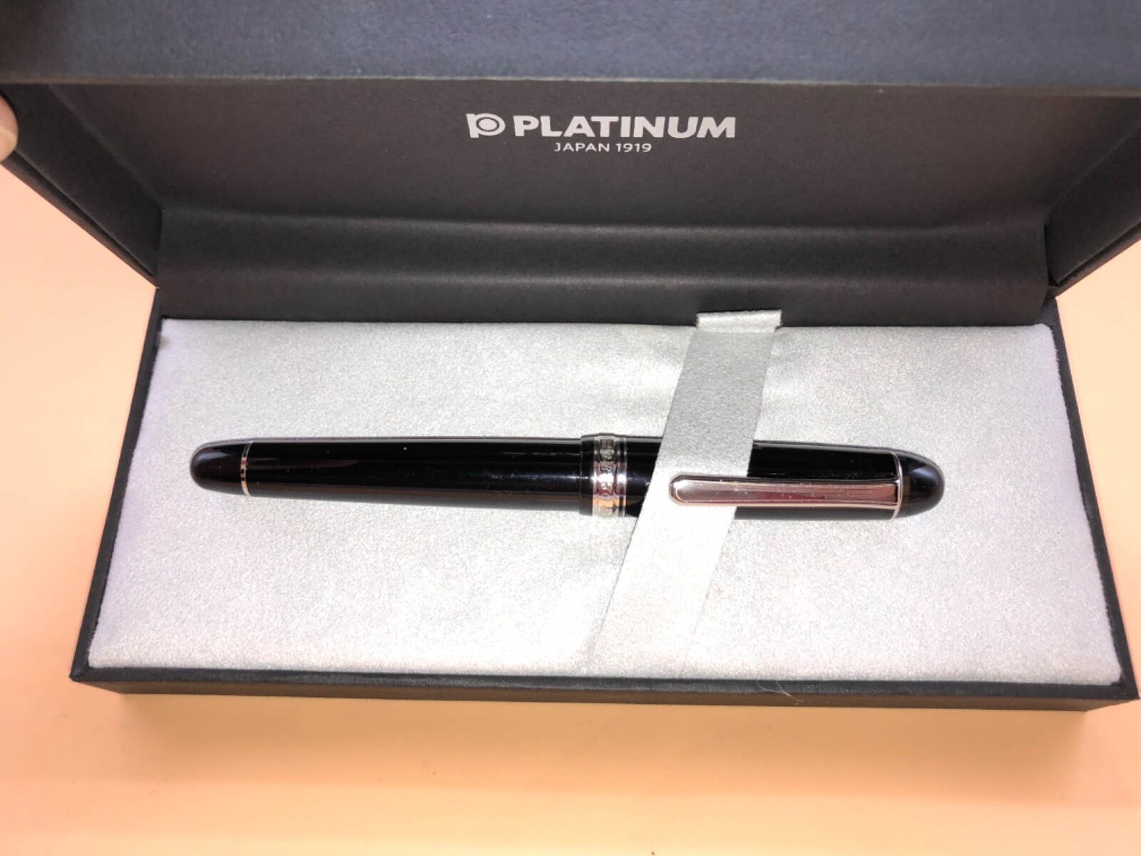 PLATINUM Fountain Pen #3776 Century Black Made in Japan 14K