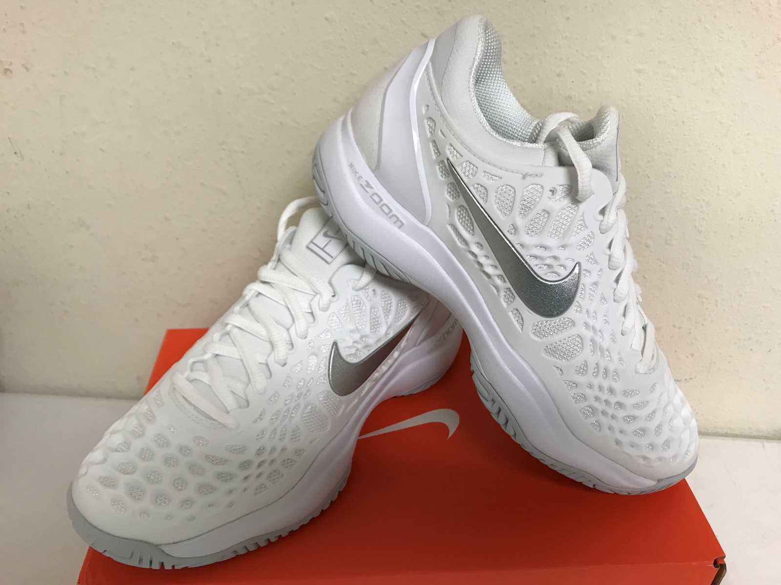 NIKEテニスシューズ　ズームケージ ナイキ NIKE テニスシューズ メンズ コート ズーム ヴェイパー