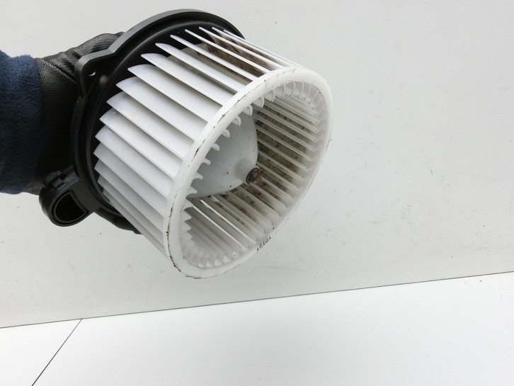 Hyundai PDE 17-20 Gebläsemotor Lüftermotor Heizungsgebläse Hyundai PDE 17-20 28.03.2019 97113-A4000 gebraucht Vorschau 4