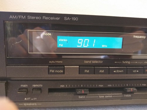 Technics SA-190 AM/FM Stereo Receiver with Quartz Digital Synthesizer