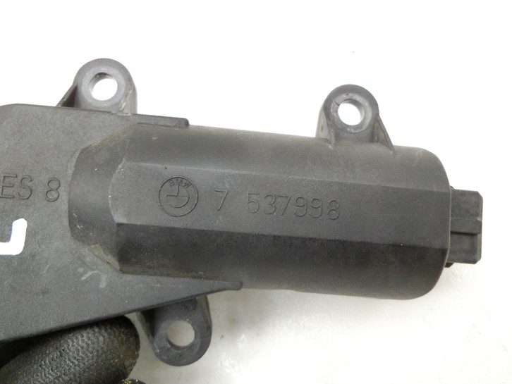 BMW X5 E70 06-10 Stellmotor Antriebseinheit Saugeinheit BMW X5 E70 06-10 29.12.2006 11617537998 7537998 gebraucht Vorschau 4