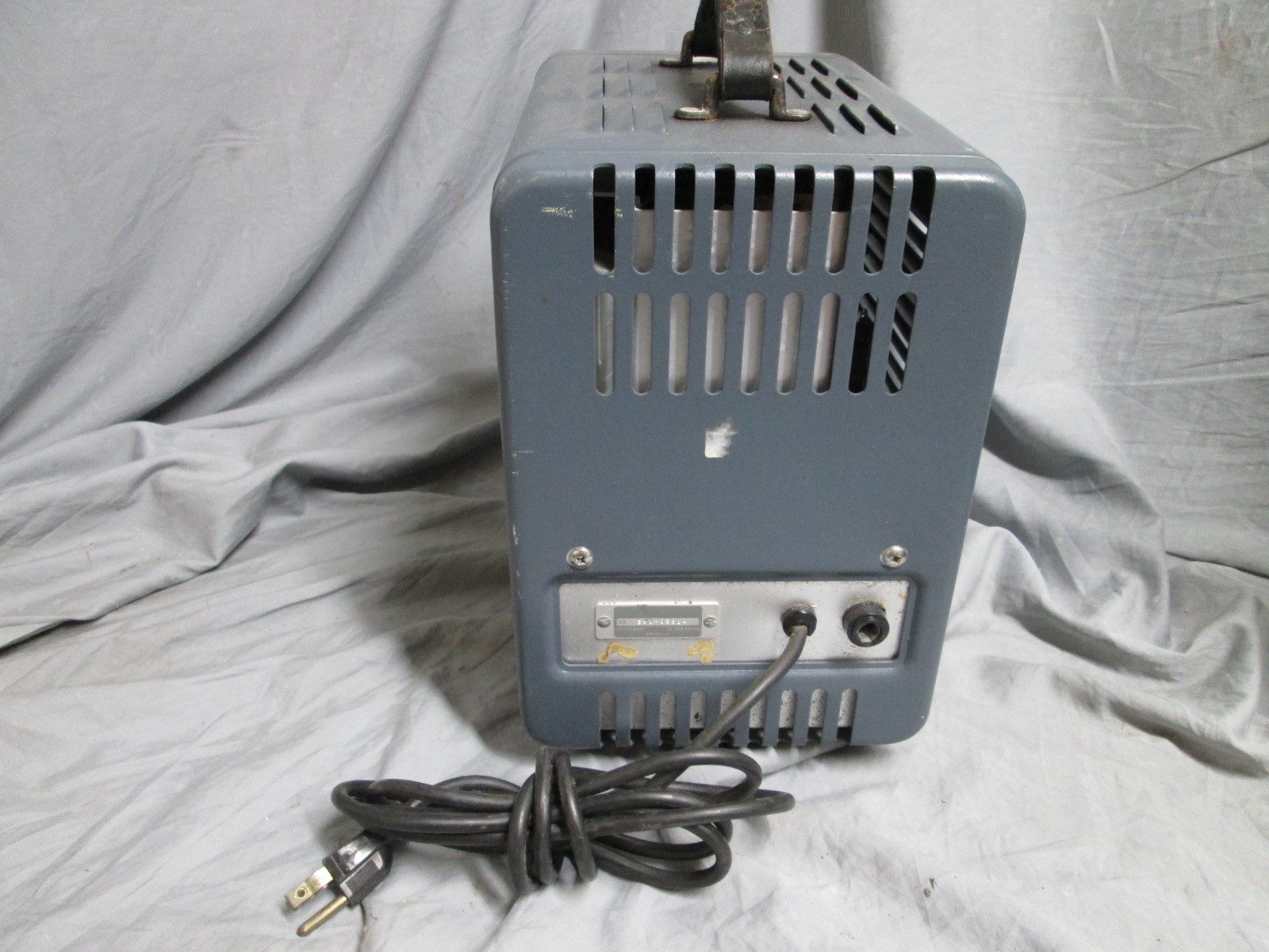 VINTAGE HP HEWLETT PACKARD 201C AUDIO OSCILLATOR