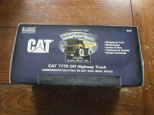 NORSCOT #55157 CATERPILLAR 777D OFF HIGHWAY TRUCK NIB 1/50 SCALE CHROME EDITION