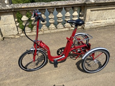 triang tricycle with boot