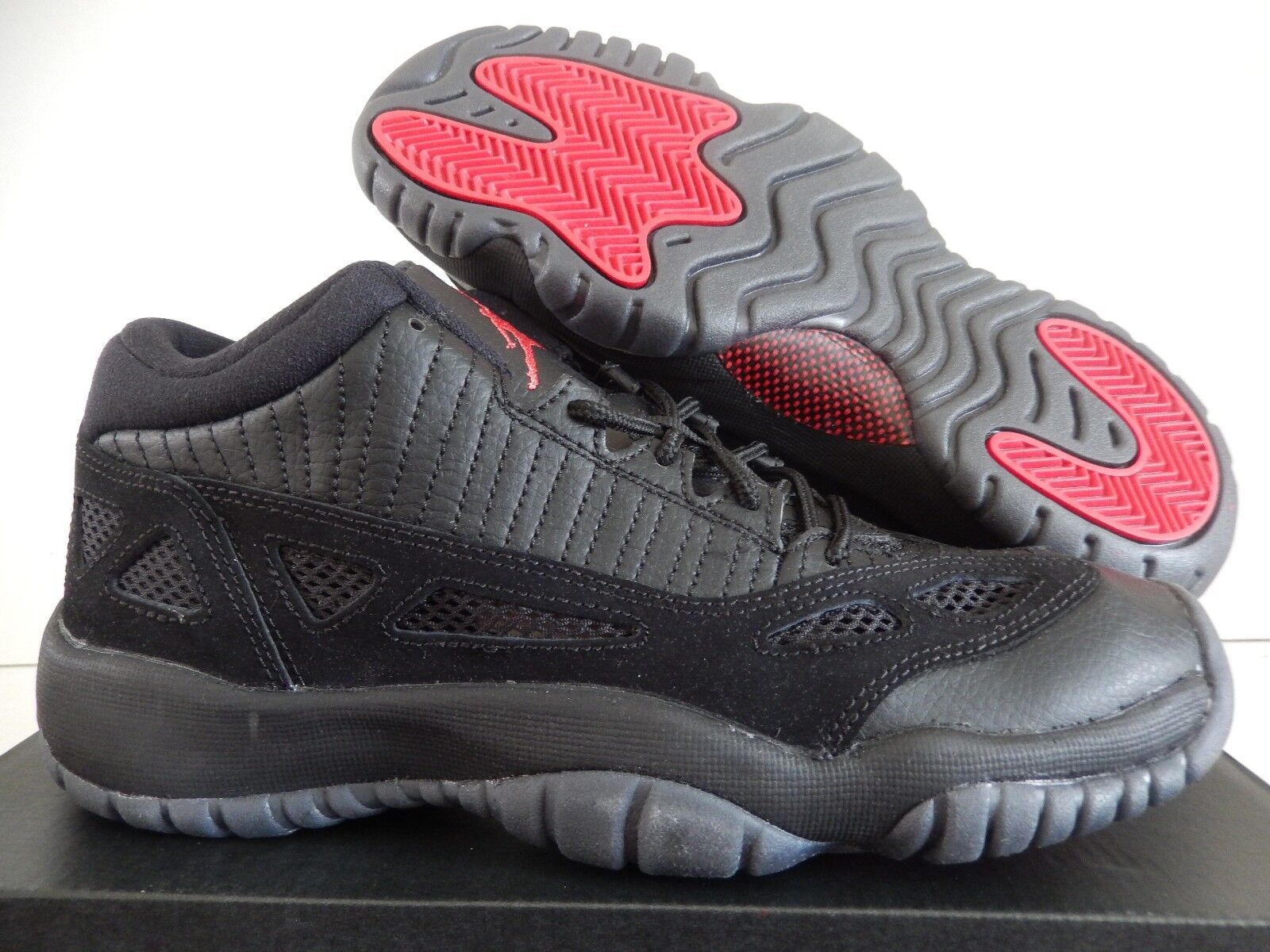 NIKE AIR JORDAN 11 RETRO LOW BG BRED BLACK-RED SZ 6.5Y -WMNS NIKE AIR JORDAN 11 RETRO LOW BG BRED BLACK-RED SZ 6.5Y -WMNS