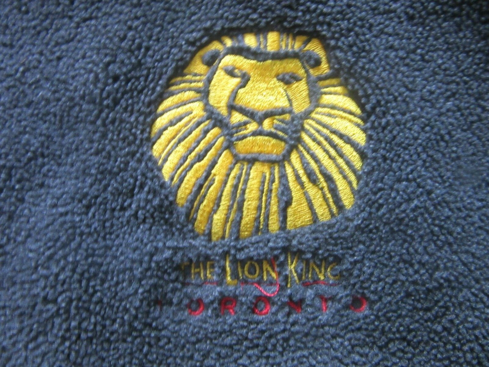 Disney Presents The Lion King The Broadway Musical Toronto 2XL pullover